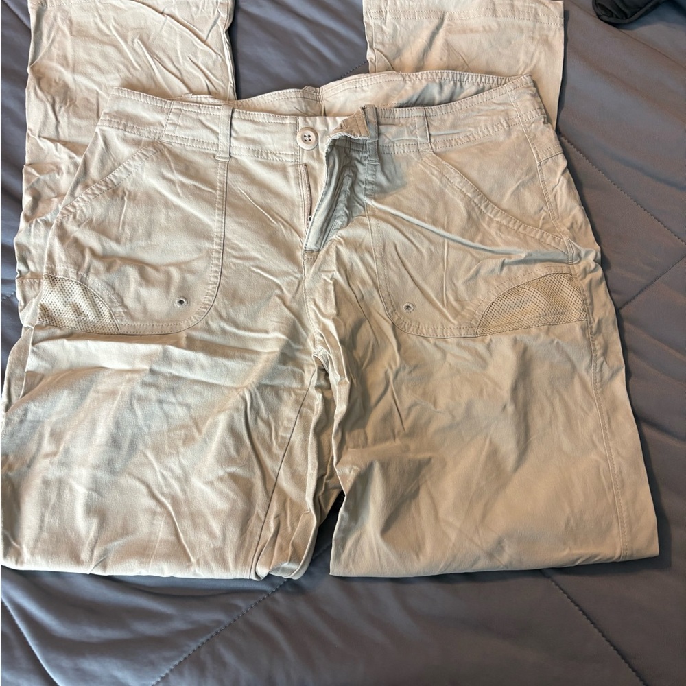 Columbia Khaki Pants